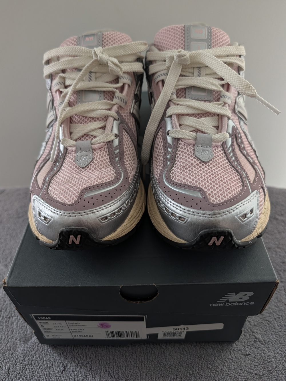 New Balance 1906 unisex sneakers in pink and multi detail